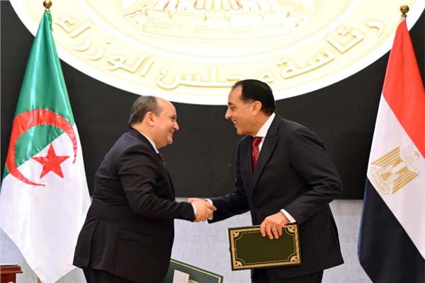 رئيس الوزراء والوزير الأول للجزائر
