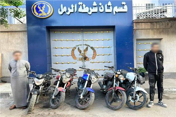 ضبط عصابة سرقة الدراجات النارية
