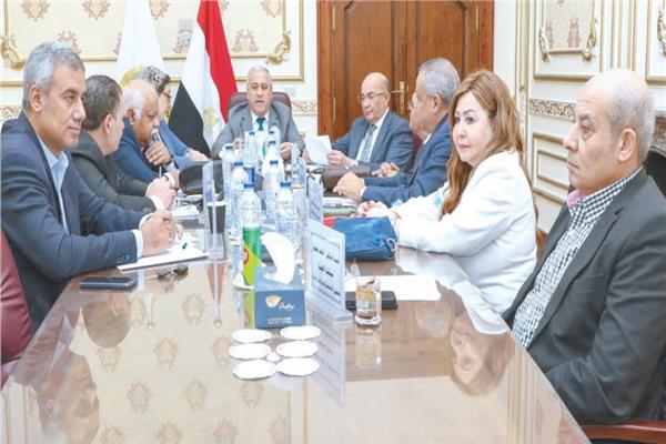 اجتماع مجلس إدارة الهيئة برئاسة المهندس عبد الصادق الشوربجى