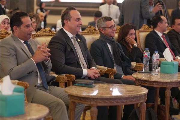  رئيس الهيئة العامة للرعاية الصحية خلال أحد اللقاءات