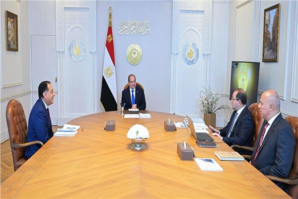 السيد الرئيس عبد الفتاح السيسي خلال الاجتماع