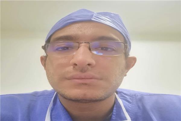 الطبيب الراحل عمرو عبد الناصر