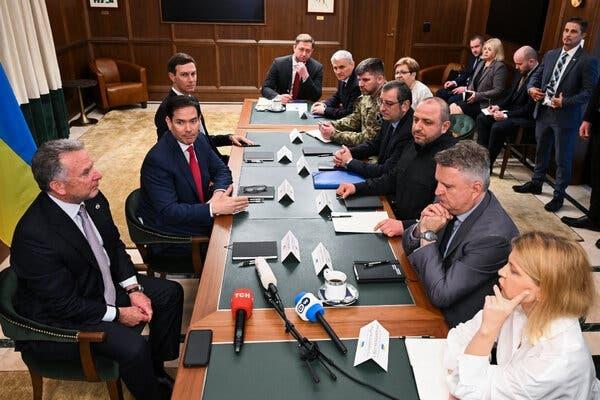 اجتماع الوفد الأمريكي والأوكراني في فلوريدا - صورة أرشيفية