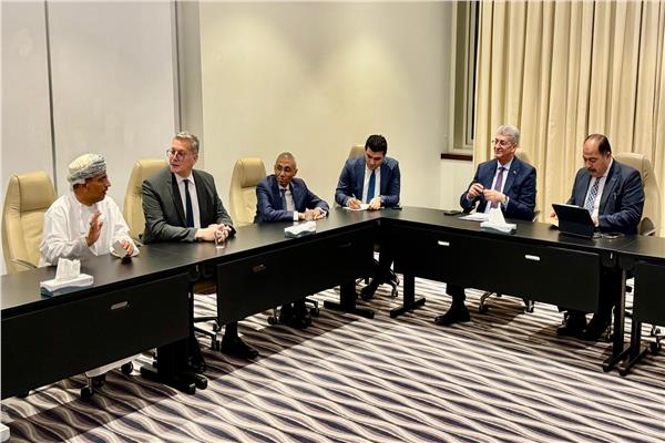 التقى  كريم بدوي وزير البترول ب محسن الحضرمى وكيل وزارة الطاقة  ورئيس شركة تنمية نفط عمان