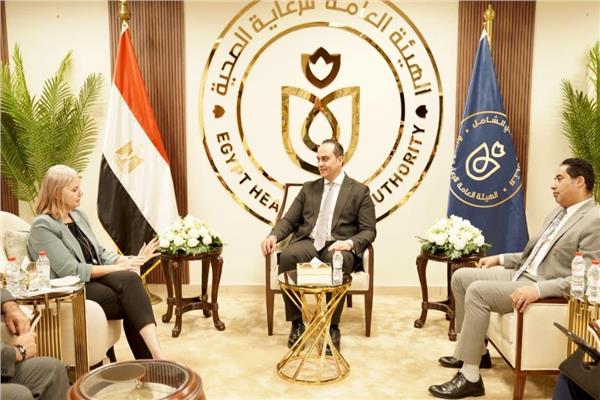 رئيس هيئة الرعاية الصحي  يلتقي وفد وزارة التجارة والأعمال والسفارة البريطانية 