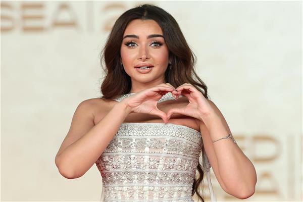 هنا الزاهد