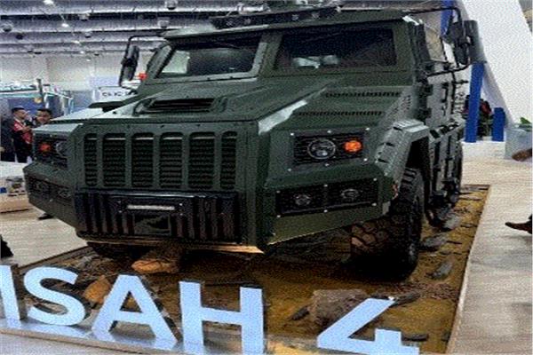 مركبة عسكرية بمعرض إيديكس 2025