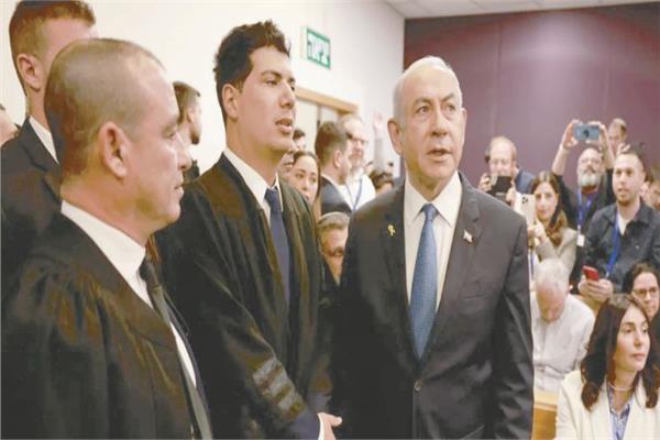 نتنياهو خلال إحدى جلسات المحاكمة