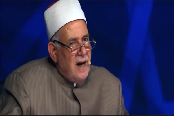 الشيخ حسن عبد النبى وكيل لجنة مراجعة المصحف 
