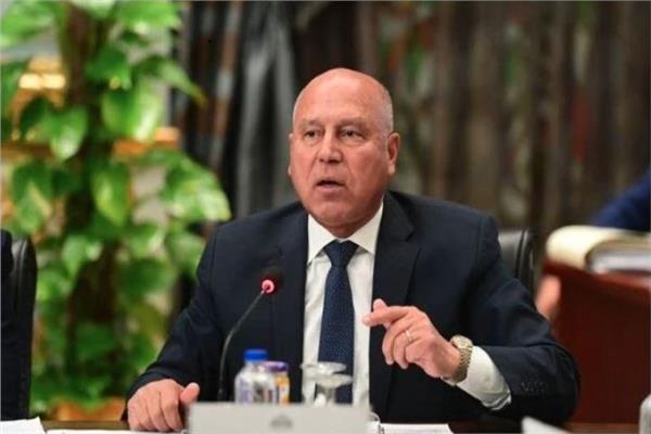  الفريق كامل الوزير نائب رئيس الوزراء للتنمية الصناعية ووزير الصناعة والنقل