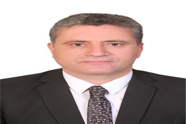 الدكتور طه عاشور