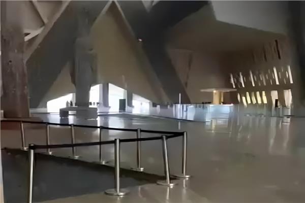 تسرب مياه الأمطار إلى داخل المتحف المصري الكبير