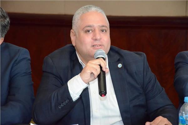  الدكتور محمد عصمت، رئيس نادي صيادلة مصر