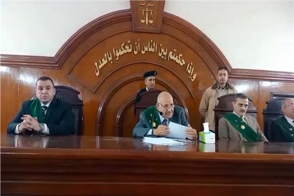 هيئة المحكمة برئاسة المستشار أشرف عبد الحفيظ عياد