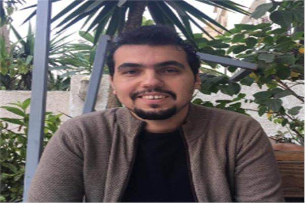على قطب