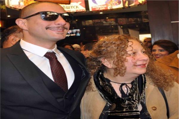 أحمد الفيشاوي و والدته الراحله سمية الألفي