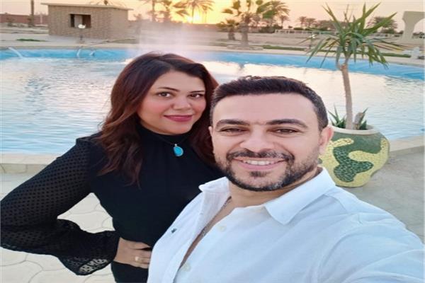 الفنان كريم الحسيني وزوجته