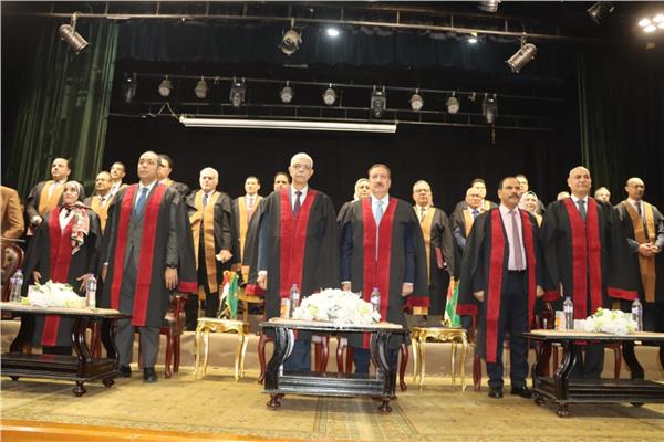 رئيس جامعة المنوفية والمحافظ يشهدان احتفال الجامعة بعيدها التاسع والأربعين