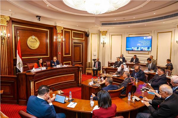 وزيرة التخطيط والتنمية الاقتصادية