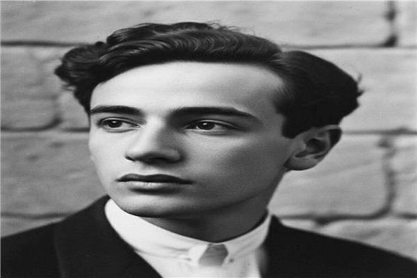 الشاب الذي صحّح أينشتاين أمام العلماء