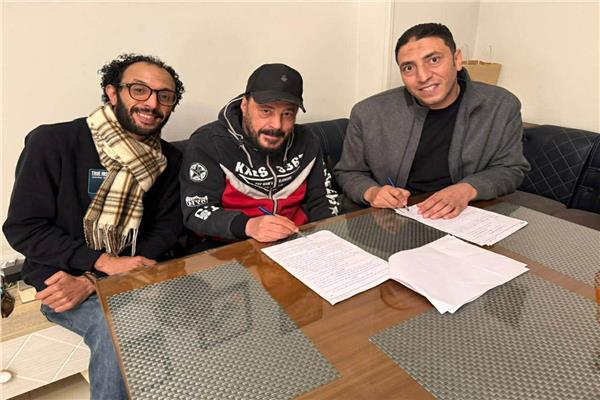 عمرو عبد الجليل يتعاقد على «إعلام وراثة»