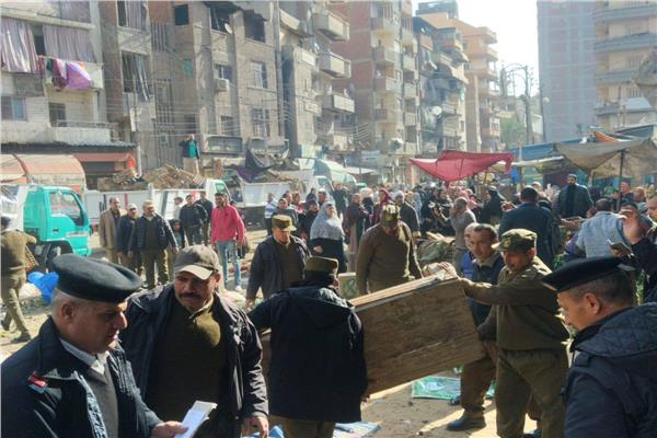 حملة مكبرة لفرض الانضباط بسوق أبو دراع بالمحلة الكبرى