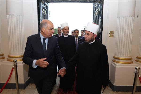 محافظ المنيا يستقبل وزير الأوقاف بديوان المحافظة    