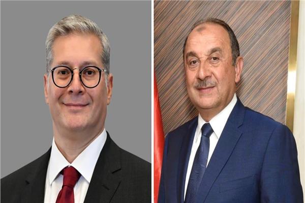 المهندس محمد شيمي وزير قطاع الأعمال العام  بالمهندس كريم بدوي وزير البترول والثروة المعدنية