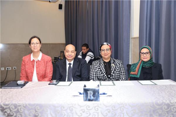 المستشار عدنان فنجري وزير العدل والمستشاره أمل عمار 