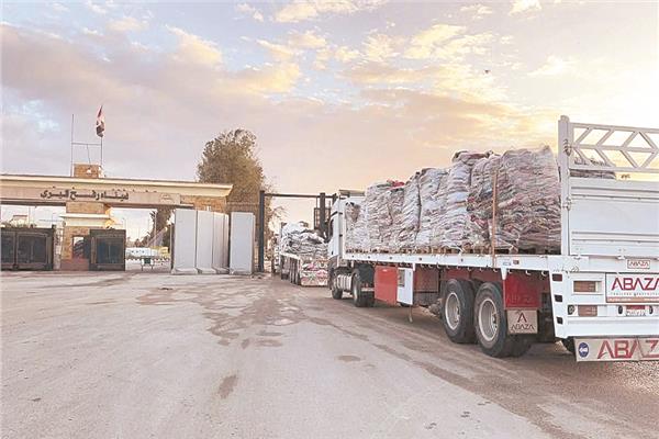 إمدادات شتوية لأهالى غزة