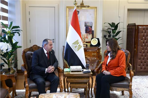 صورة خلال اللقاء