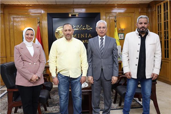 خلال اللقاء
