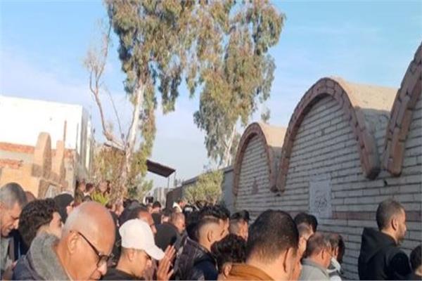 أهالي القليوبية يشيعون جثمان طالب