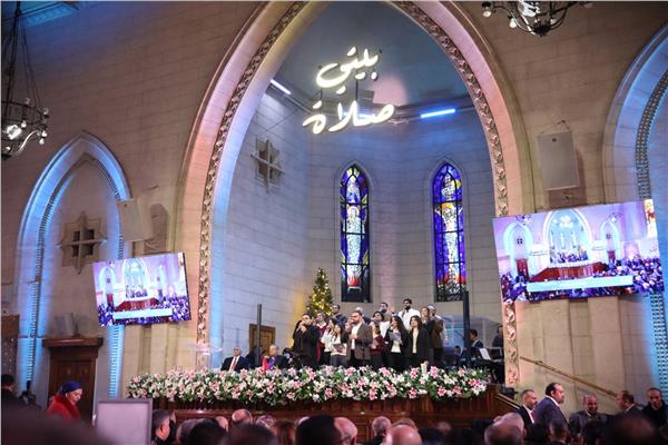 الطائفة الإنجيلية بمصر تحتفل بعيد الميلاد المجيد