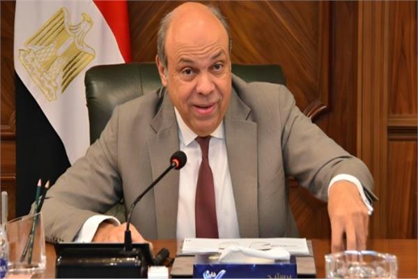 سامح الحفني وزير الطيران المدني