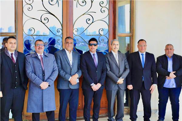 نائب محافظ سوهاج يهنئ مجلس الإدارة الجديد المنتخب
