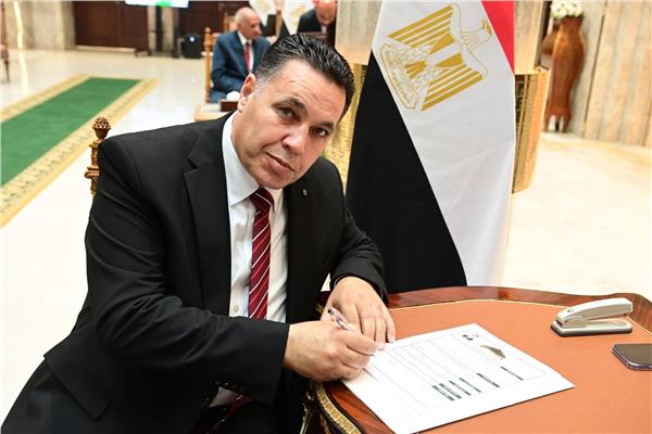 النائب عماد الغنيمي