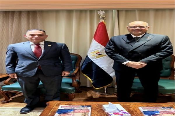 الكنيسة الانجيلية تلتقي بوزير العم