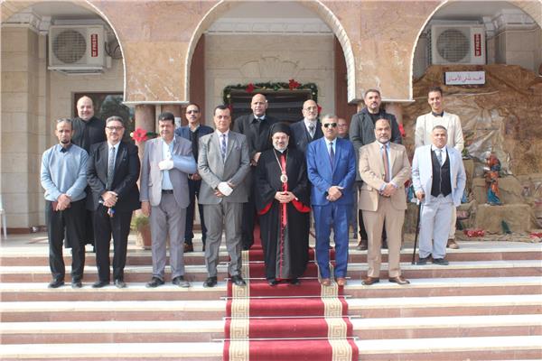 قيادات تعليم سوهاج يهنئون الأخوة الأقباط بعيد الميلاد المجيد