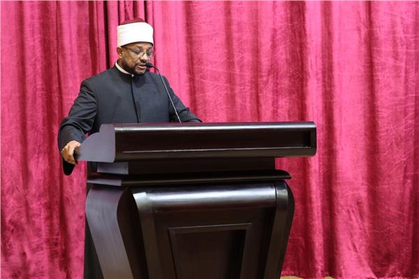 *"أمين البحوث الإسلامية