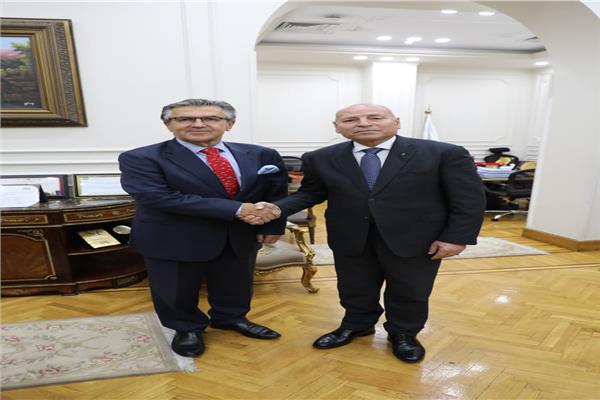 محافظ القاهرة يستقبل السفير سابت سوباشيتش سفير البوسنة والهرسك