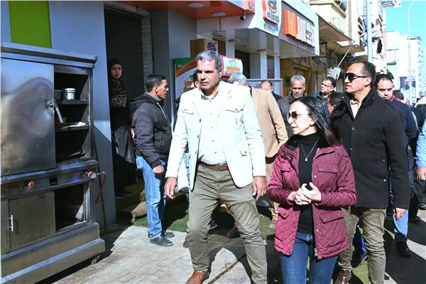 محافظ البحيرة تقود حملة رقابية
