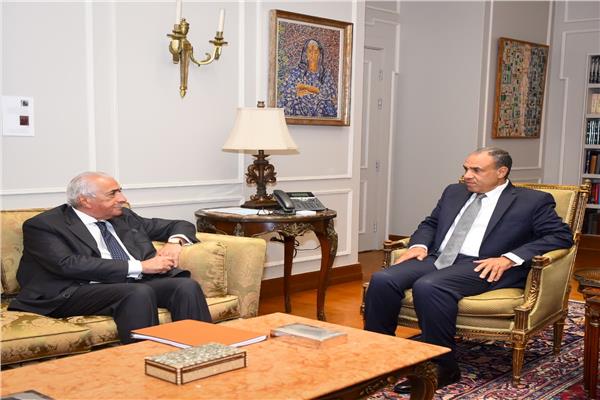 وزير الخارجية يستقبل مسئولى غرفة التجارة الأمريكية في القاهرة  