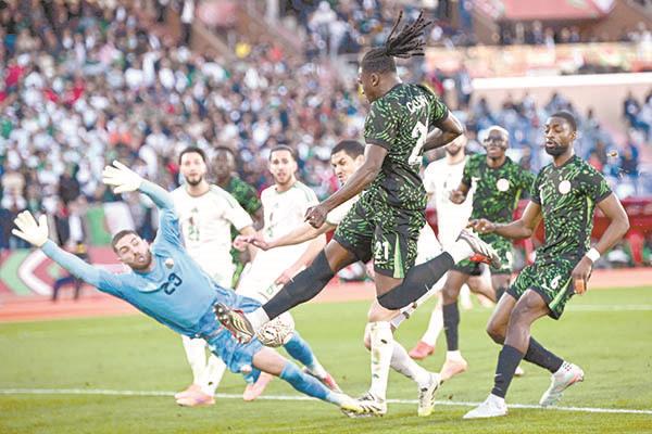 نيجيريا أطاحت بالجزائر وتواجه المغرب فى نصف النهائى
