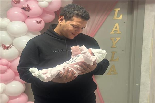 الفنان أحمد عبد الحميد