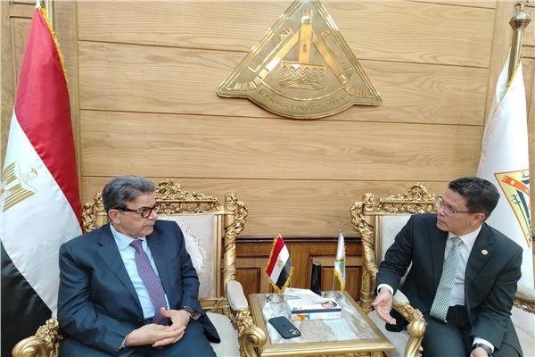 الدكتور ناصر الجيزاوى رئيس جامعة بنها يستقبل الدكتور مجدى حسن
