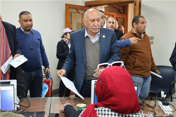 المهندس أحمد عثمان يتقدم بأوراق ترشحه لمنصب نقيب المهندسين