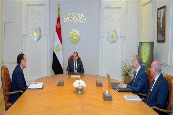 السيد الرئيس عبد الفتاح السيسي خلال الاجتماع