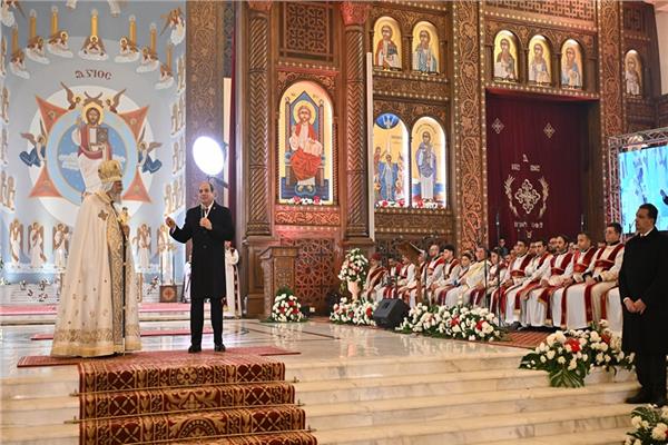 السيد الرئيس عبد الفتاح السيسي يهنئ قداسة البابا تواضروس الثاني بعيد الميلاد
