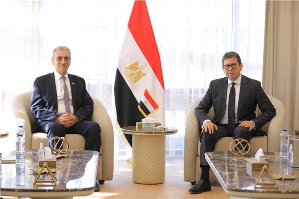صورة من اللقاء